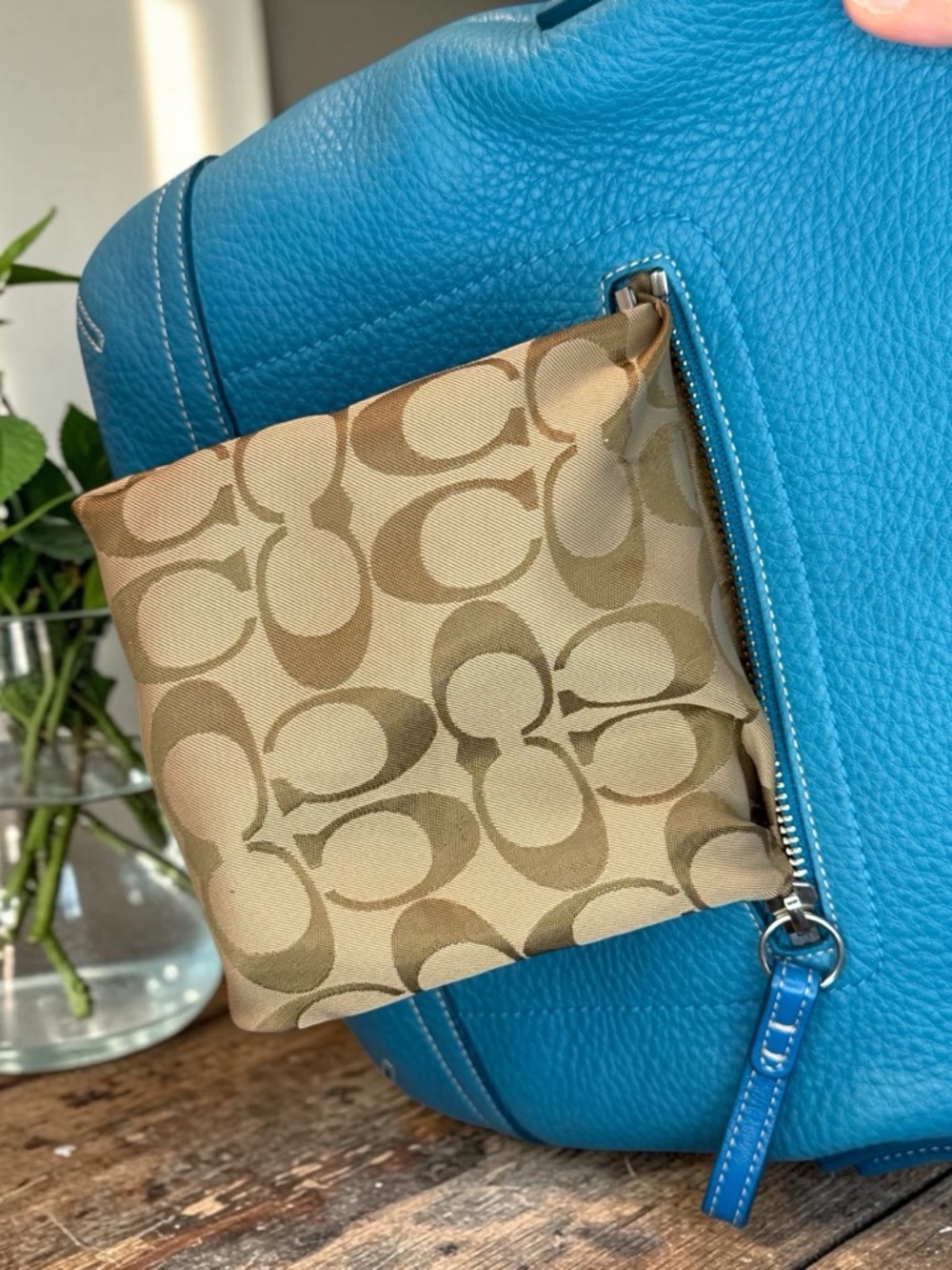 Coach Legacy Slim Duffle - Picture 14 of 16